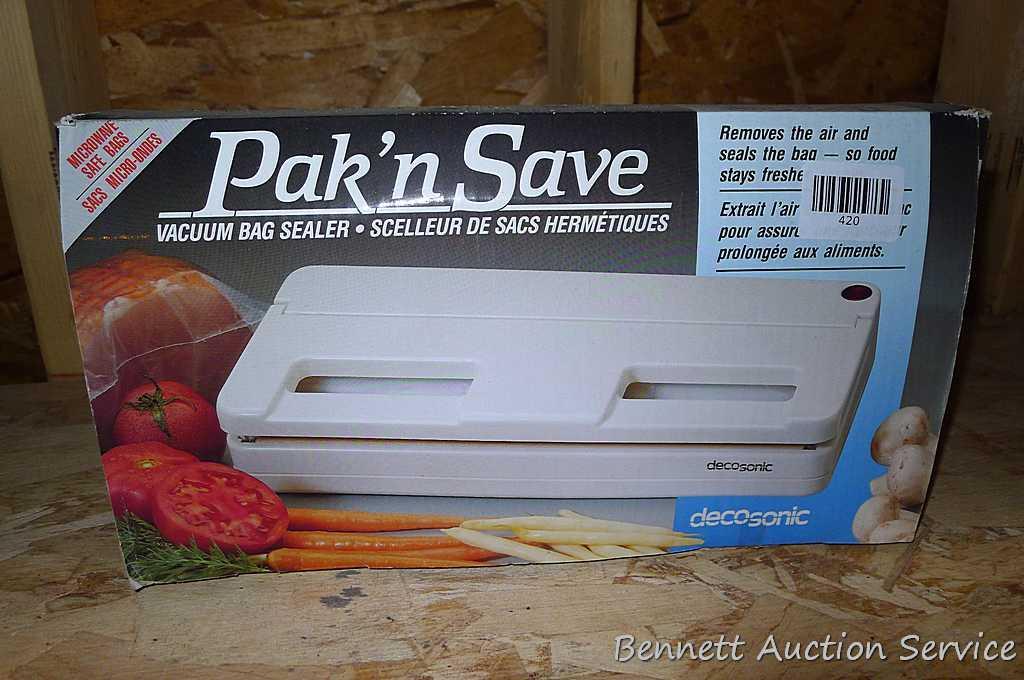 Pak'n Save Decosonic vacuum bag sealer with box | Proxibid