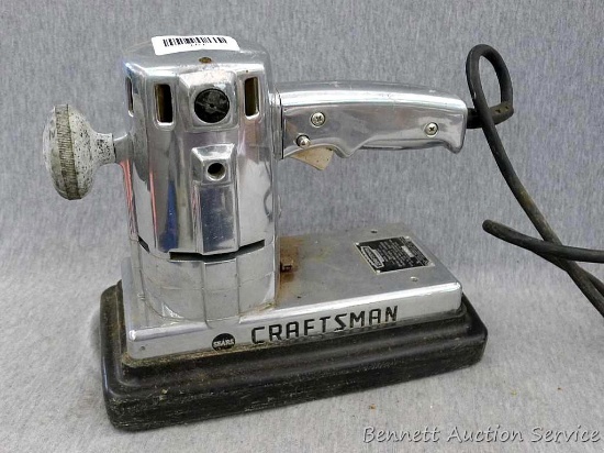 Craftsman dual motion industrial sander with dust port.Ball bearing construction. Runs.