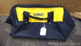 Sturdy Dewalt tool bag aprox. 17
