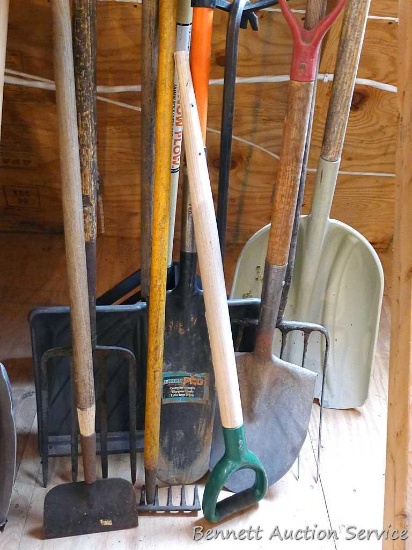 Union Pro tree planting shovel, 6-tine pitchfork, edger, scoop, rock rake, prybar, snow and spade
