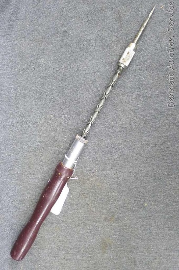 Stanley Yankee push driver measures approx.. 15" closed. Forward, reverse, and lock all work.