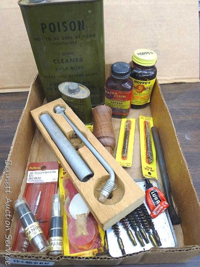 Will ship without liquids. Vintage S.C. Johnson Rifle Bore cleaners, Hoppes Powder Solvent, 4-1/4"