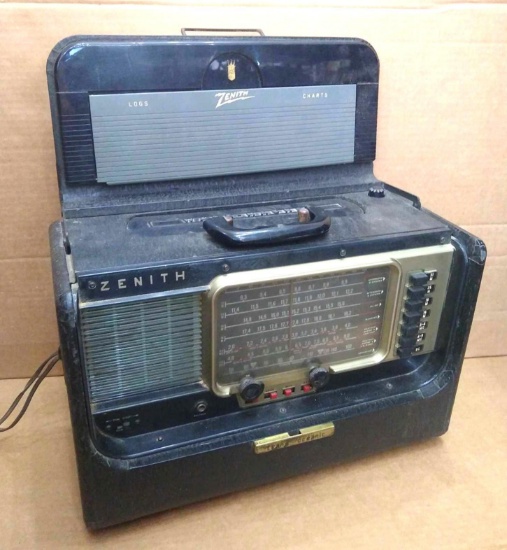 Zenith Wave-Magnet Trans-Oceanic radio with Dial-O-Map. Turns on. Measures about 17" x 8" x 12"