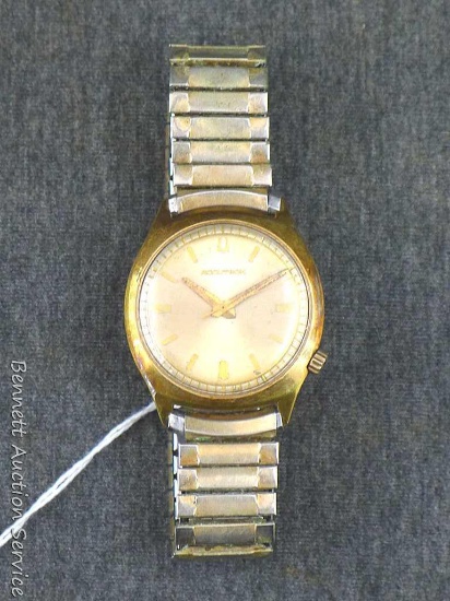 Bulova Accutron N2 men's wrist watch has a tuning fork emblem. Watch sets, but doesn't ratchet or