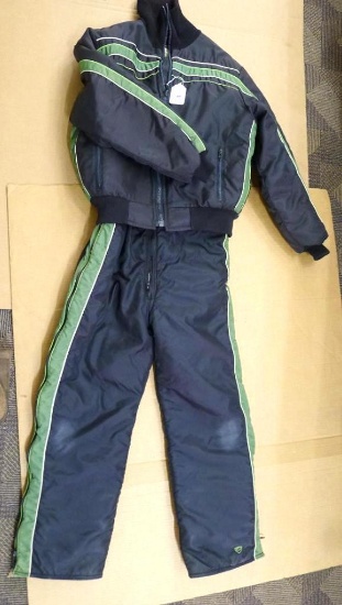Vintage Arcticwear snowmobile suit is size Large. Looks to be in pretty nice condition, zippers