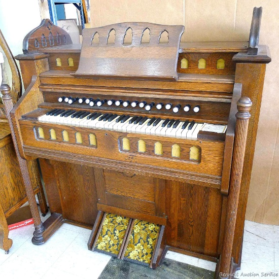 Beautiful antique organ by Estey Organ Co. of Brattleboro, VT. Wood is in very good condition with a
