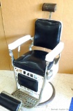 Vintage Emil J. Paidar barber chair. Fully working condition, raises and lowers, swivels and locks,