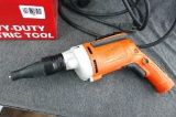 Milwaukee heavy duty screw driver runs and comes with nice metal Milwaukee box and manual. Driver