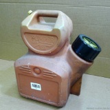 Pumper 2 1/2 gallon gas tote, would be great for drain oil