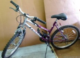 Ladies Magna Double Divide mountain bike is in good condition.