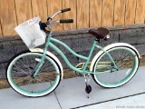 Nice vintage-looking ladies Huffy Cranbrook bicycle is in good condition. Tires hold air, but an