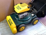MTD Yard-Man 4.5 hp yard vacuum with chipper. Briggs & Stratton motor, nice machine ready to work.