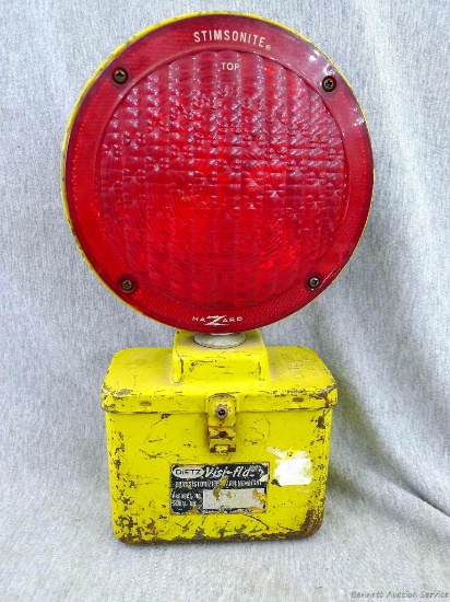 Dietz Visi-flash hazard light with Stimsonite lens. Unit measures 12-1/2" high overall.