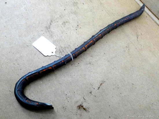 Sturdy 20" prybar.
