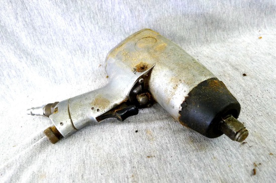 Rockwell Model 2210 impact wrench, 1/2" drive.