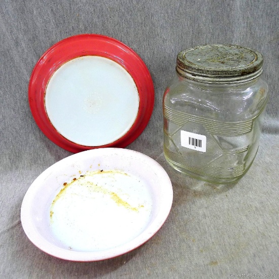Vintage cracker jar and a pair of 8-1/2" Pyrex pie plates with no chips noted. Jar about 6" x 6" x