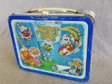 Thermos 1985 Jim Henson's Muppet Babies metal lunch box, measures 9'' x 7'' x 4''. In good condition