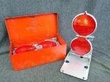 Anths triple reflector road flare set Type FP.