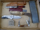 Saber three blade pocket knife is 4