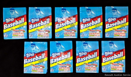 Lot of 9 Sealed Wax Packs of 1992 Topps Baseball Cards. Possible Mussina or Ramirez rookies!