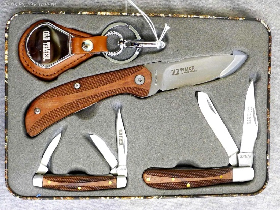 Schrade Old Timer gift set includes folding knife, key ring, two and three blade pocket knives.