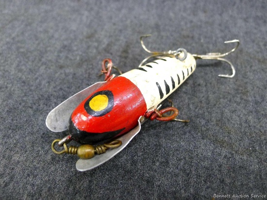 Hand painted wooden fishing lure reminds me of a Heddon Crawler. About 3-1/2" long, wipe it down to