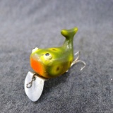 Vintage spotted Heddon Hi-Tail fishing lure is about 2-1/4