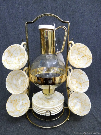 Hazel Atlas stagetti string drizzle pattern carafe, cup and saucer set with candle warmer. Incl 6