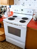 Whirlpool Model WFC310S0EW0 electric range. Stove is very clean and in good condition. Works.