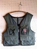 Stearns XL Adult type 3 lifejacket w/ velcro pockets. Life vest appears in good condition.