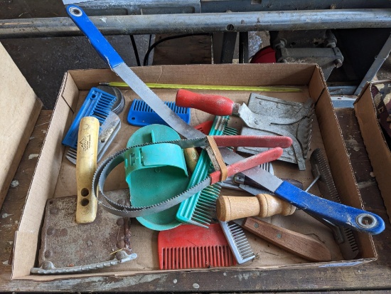 Horse brushes, combs, more. Incl. Decker brushes and others.