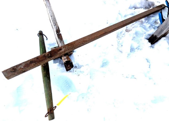 Wagon draw bar is 8' long.