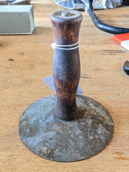 5 1/2" tall hog scraper with a 4 1/2" wide head and a nice handle.