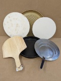 All you need for making pizza on the grill or in the oven. 15