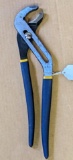 Irwin slip joint pliers open to 4-1/2