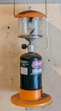 Single mantle propane lantern with Coleman cylinder. Will ship without cylinder.