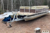 24 foot pontoon boat with 40 hp Mercury outboard  motor and trailer (2