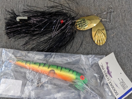 NIP 8-1/2" Doodle Lures fishing lure and an 8" lure by Enticer Tackle that looks new. Great for
