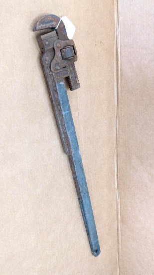 Custom 33" tall pipe wrench w/ good sharp jaws, and a custom extended handle.