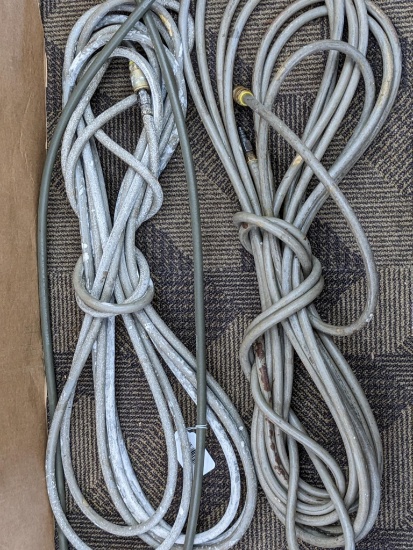 Three 1/2" air hoses w/ fittings.