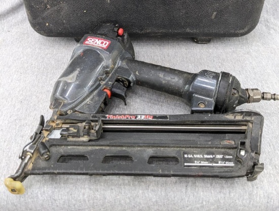 Senco FinishPro 33Mg 16 gauge 2-1/2" finish nailer with box and manuals. About 12" long.