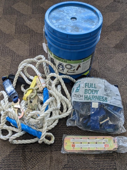 Contractor roofer's fall harness kit by FallTech incl. 5-point harness, 50' lifeline, rope grab,