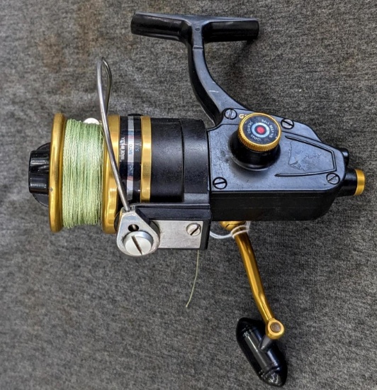Penn 4500 SS graphite spinning reel, currently set up for a left-hander, but easily switchable.