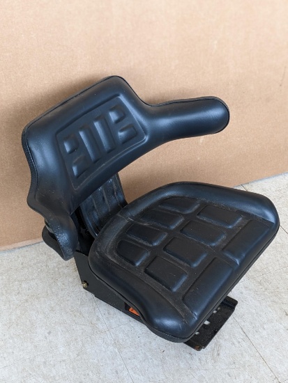 New looking tractor or other adjustable seat