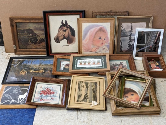Several frames and paintings up to 18"x14" and come in a vintage Yankee Doodle gloves and mittens