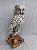 Heavy owl statue measures 14