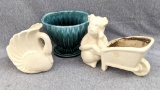 Hull, USA planter plus pig and swan planters. Some crazing noted on the swan, others in good