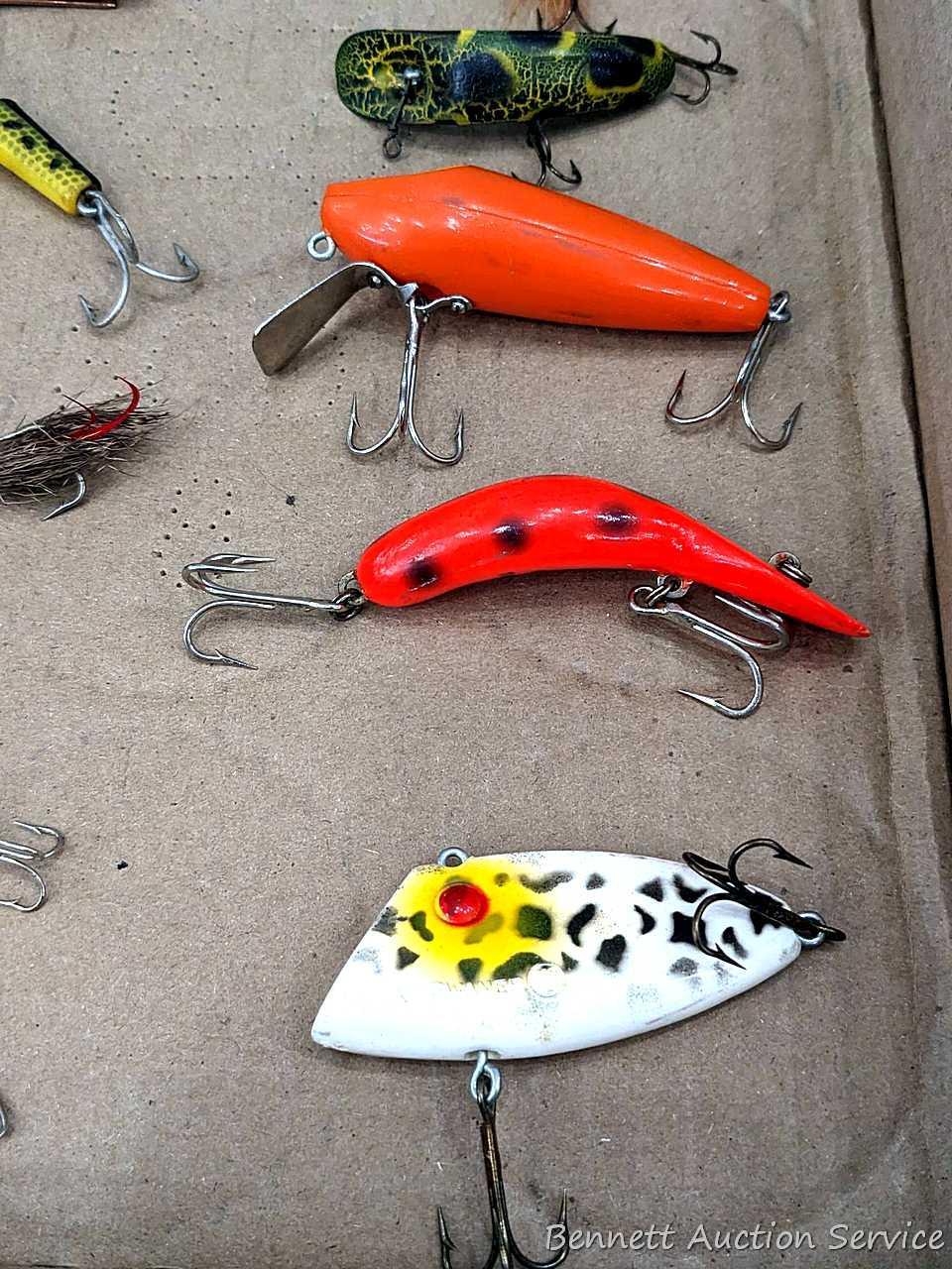 Vintage fishing lures incl Heddon Tadpolly, Cisco