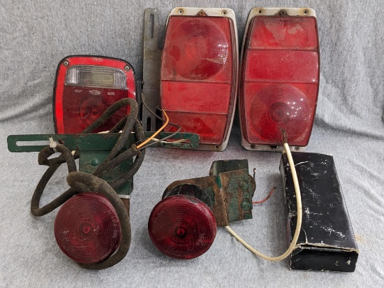 2 trailer house lights, quick connect trailer lights and more. Lights measure 10" x 5"
