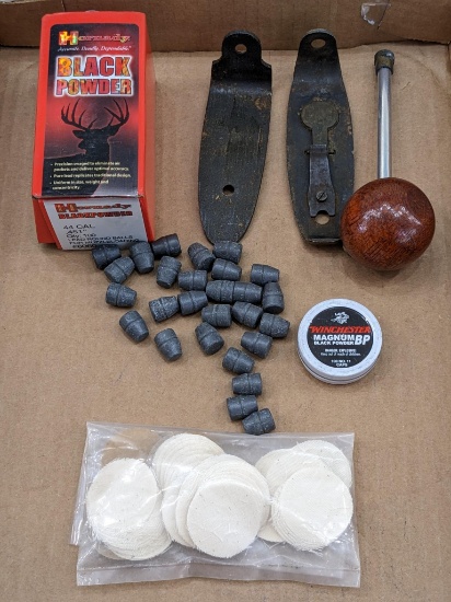 Will ship without caps. Hornady black powder 44 cal lead round balls, .451". Black powder rifle
